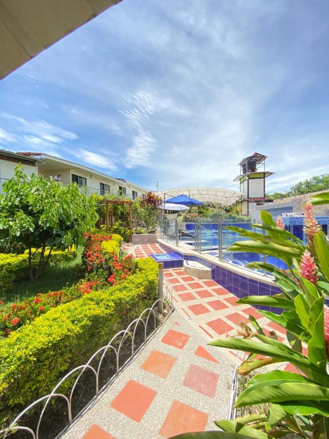 Hv Sueno Real Tatacoa Hotel Villavieja Luaran gambar