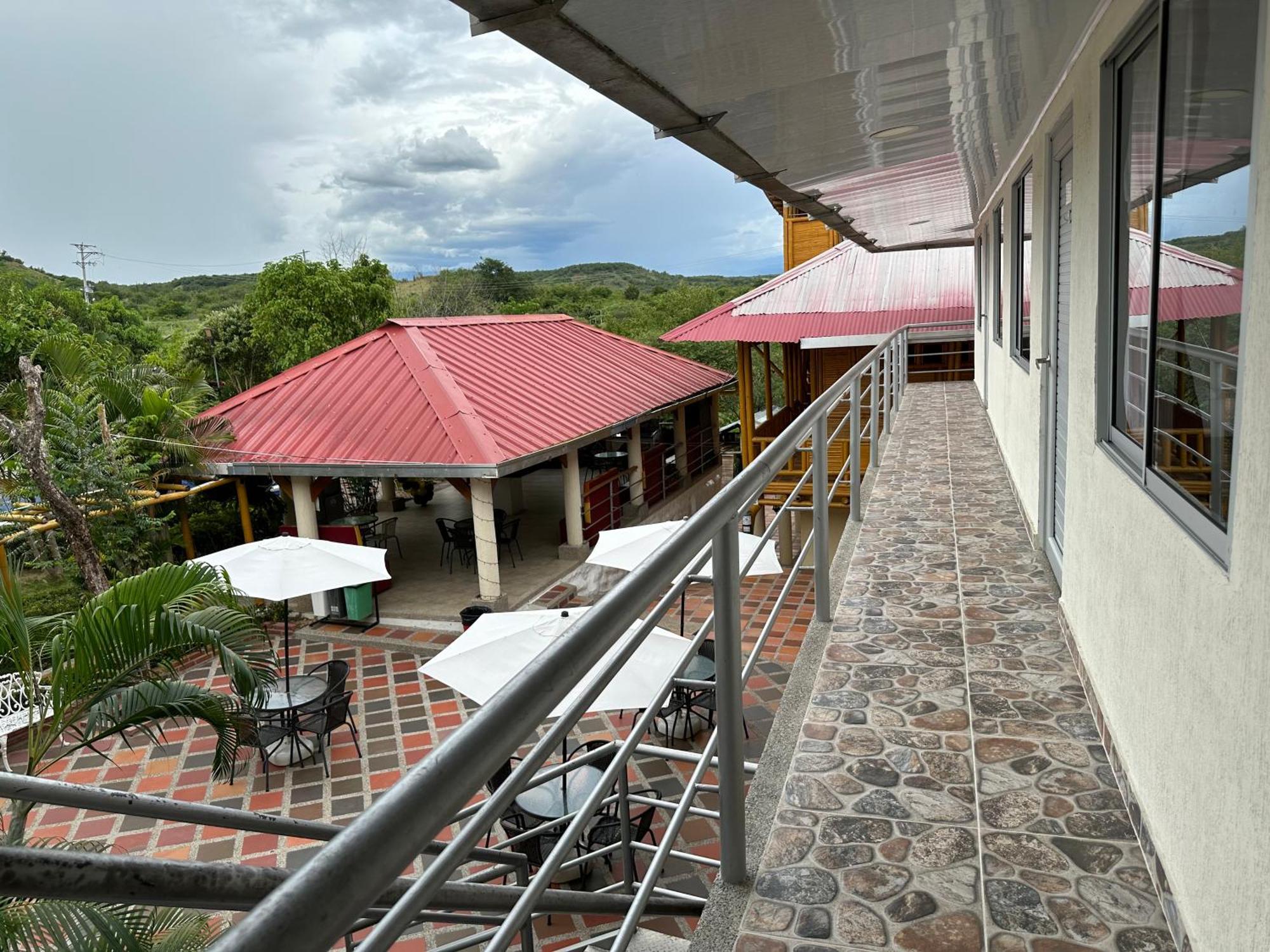 Hv Sueno Real Tatacoa Hotel Villavieja Luaran gambar